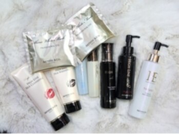 ハニービー(Honey B)/HIGH LINE化粧品