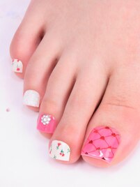 ガーリーネイル