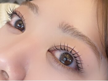 ニコ(NICO)の写真/【池袋駅チカ☆夜21時まで営業中！】束感まつげパーマ・パリジェンヌが人気♪お仕事帰りやお出かけ前にも◎