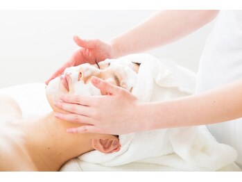 ブランシェ 金沢店 × 椿/洗顔