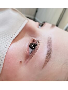 テラスアヴェダビューティー(Terrace AVEDA beauty)/美眉とラッシュリフト