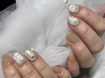 ネイル アンド まつげエクステサロン キュア(Cure)/マグネットミラーネイル☆