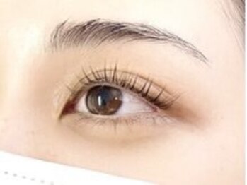 アイリー 町田店(Irie)の写真/透明感がある綺麗な目元に♪貴女の“似合う”を引き出す！メイク時短×小顔効果も◎