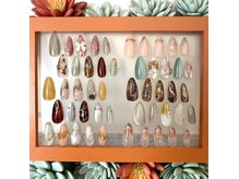 アヤネイルズ アンド アイラッシュ(AYA NAILZ.＆Eyelash)の雰囲気（秋の定額アートコース10種8/20～11/20（カラーラメ変更可能））