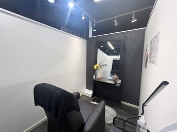 ホワイトアイ(WHITE EYE)の写真/【全部屋完全個室】 美眉技術はもちろん、思わず眠ってしまう居心地の良さと空間を提供。