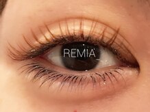 レミア アイラッシュアンドネイル 大船(REMIA)/カラーエクステ上下