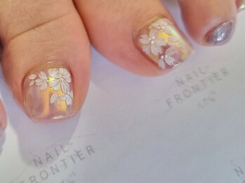 ネイルフロンティア 吉祥寺(NAIL FRONTIER)/ミラー桜フット8980円～