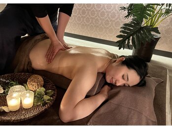 ココタイ ロムエシア(COCOTHAI)/アロマボディオイルマッサージ