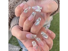 ネイルサロン アニーアンドジーノ シド(NAIL SALON Annie&Gino shido)の雰囲気（流行りのワンホンネイル、最新のパーツもご用意しております！）