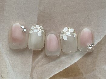 4月ネイルデザイン★華やか