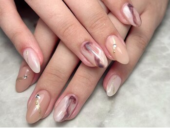 ブリスフルハピネス(Blissful happiness)/マーブルきれいめネイル