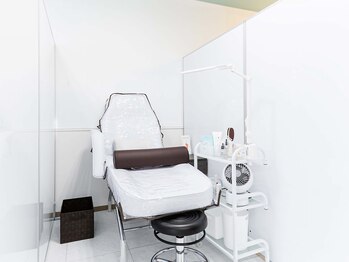 巻き爪補正店 高崎店/プライベートが保たれた施術室