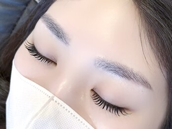 ロプート シロ(Loput siro)/ぐっとまつ毛を引き出します*