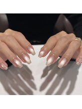 ヴィヴィアンビューティ ネイルアンドアイ Viviean Beauty Nail & Eye/大人気マグネットネイル