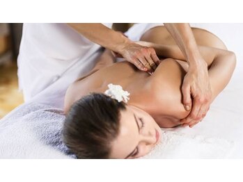 ラブニール 横浜店/【肩甲骨盤エステ】