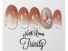 ネイルルーム トリニティ(Nail Room Trinity)/150種類以上選べるアート付