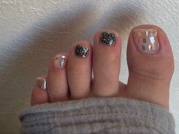 ジヴェリ(ZIVELI)の写真/【ハイクオリティな仕上がり】毎月新しいデザインを追加★豊富なカラーとデザインで自信が持てる素足へ！