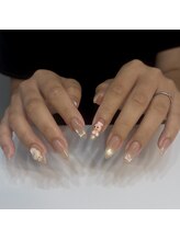 ピョル(Pyoru)/マグネットネイル/大阪京橋