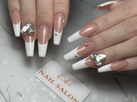 フレンチ4本デザイン