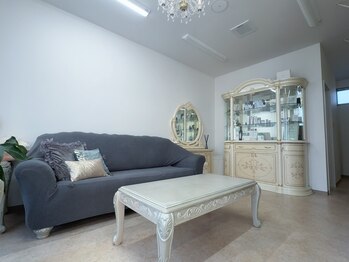 ベラーモ(BELLAMO)/ドレッサーあります♪