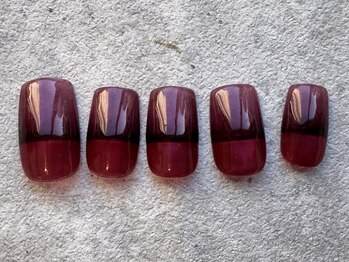 シープラスエー(C+A)/大人グラデレッドネイル