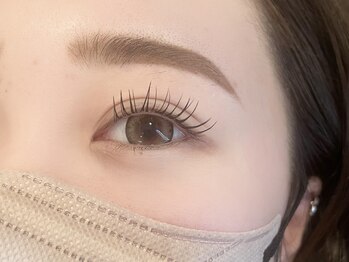 エムクラット(M-clat)の写真/まつ毛が細い・短い・少ないなどのお悩みを解消
豊富な知識と技術で理想のボリュームと長さを叶えます◎