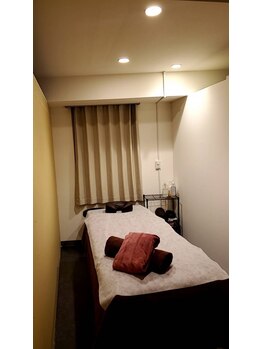 サロンド ボヌール(Salon de BONHEUR)/