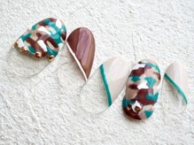 カトルナフ(quatre fois neuf)/秋のモザイクアートネイル