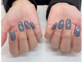 スピラ 上通店(Spira)/グレーフラッシュネイル