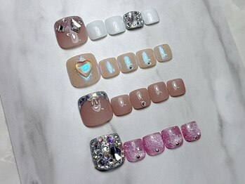 リノプラス(Lino+)の写真/トレンドデザインで足元からお洒落に☆普段ハンドネイルが出来ない方にもオススメ♪