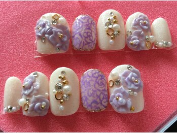 ネイルアンドスパ モンロー(MONROE)/