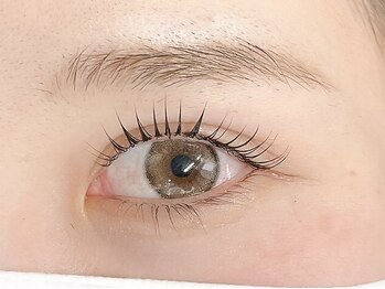 ネリネ 天神(nerine)/韓国風束感まつ毛♪