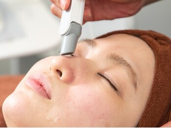 エスビーエス トウキョウ 大森店(SBS TOKYO)の写真/最強セット★ドライヘッドスパ付き毛穴改善【ごっそり毛穴洗浄×小顔ヘッドケア×お悩み別マシン¥8800】