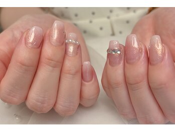モンウールー(MON HEUREUX)の写真/絶対浮かない技術。自爪から美しく育てる、大人の似合わせネイル