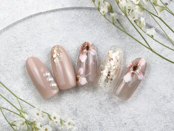 ネイル マキア(NAIL MAQUIA)/
