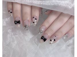 ガーリー黒ネイル
