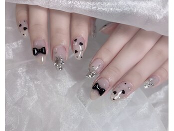 アロワ(Arowa)/ガーリー黒ネイル