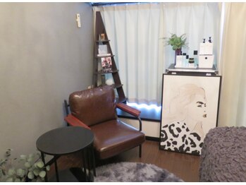 チャーム(Charm)/内観