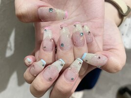 ストーン×フレンチネイル