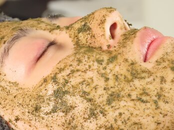 マシェ バイ マユ(Mache by Mayu)の写真/何をしても変わらなかった方必見！当店自慢【REVI陶器肌ハーブピーリング】を一度体験してみて♪