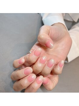 アトリエ ツメ(atelier TsuMe)の写真/オフィスでも浮かない◎シンプルネイルで、美フォルムが長持ち！数多くのカラーから選べるます♪