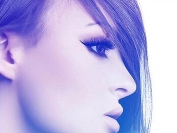ヴリエ 豊田店(VURIE)の写真/従来のエクステより圧倒的な持続力!【最先端技術の次世代LEDマツエク】施術後はすぐに濡らしてOK♪