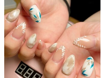 ボタニカルネイル