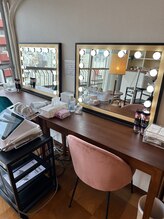 ドゥエルモ 新大久保店(DoHERMO)/憧れの女優ミラー★