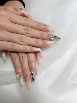ミニョンネイル(mignon nail)/長さだしネイル