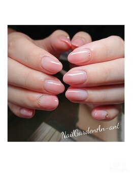 アンアント(An-ant)/グラデーションネイル