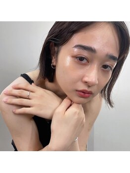 ゾーイ アイ(Zoey eye.)/