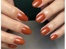 秋っぽテラコッタネイル