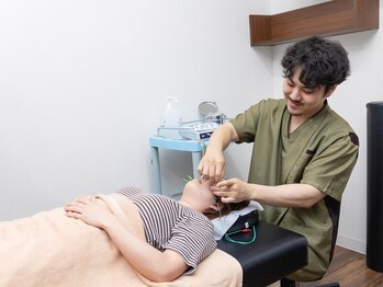 桐生ひろさわ整骨院/美容鍼1