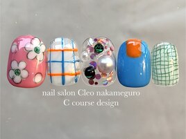 カラフル夏個性派ネイル